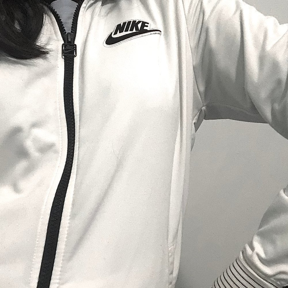 Nike Zip-Up Jacket - Picture 2 of 4